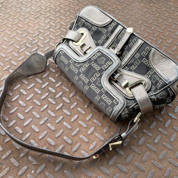 Versace Women Handbag Black/Gold Tone Shoulder Bag Made in Italy Authentic - Picture 6 of 11